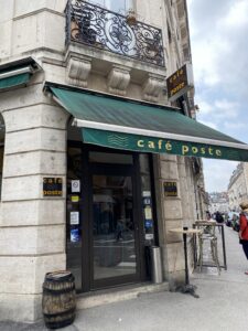 Le Café Poste